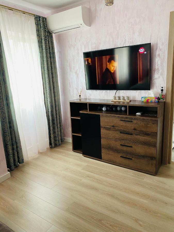 Dina Lux Iasi Apartment Exterior foto