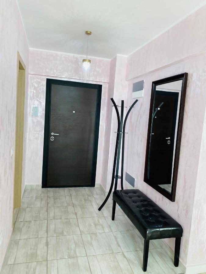 Dina Lux Iasi Apartment Exterior foto