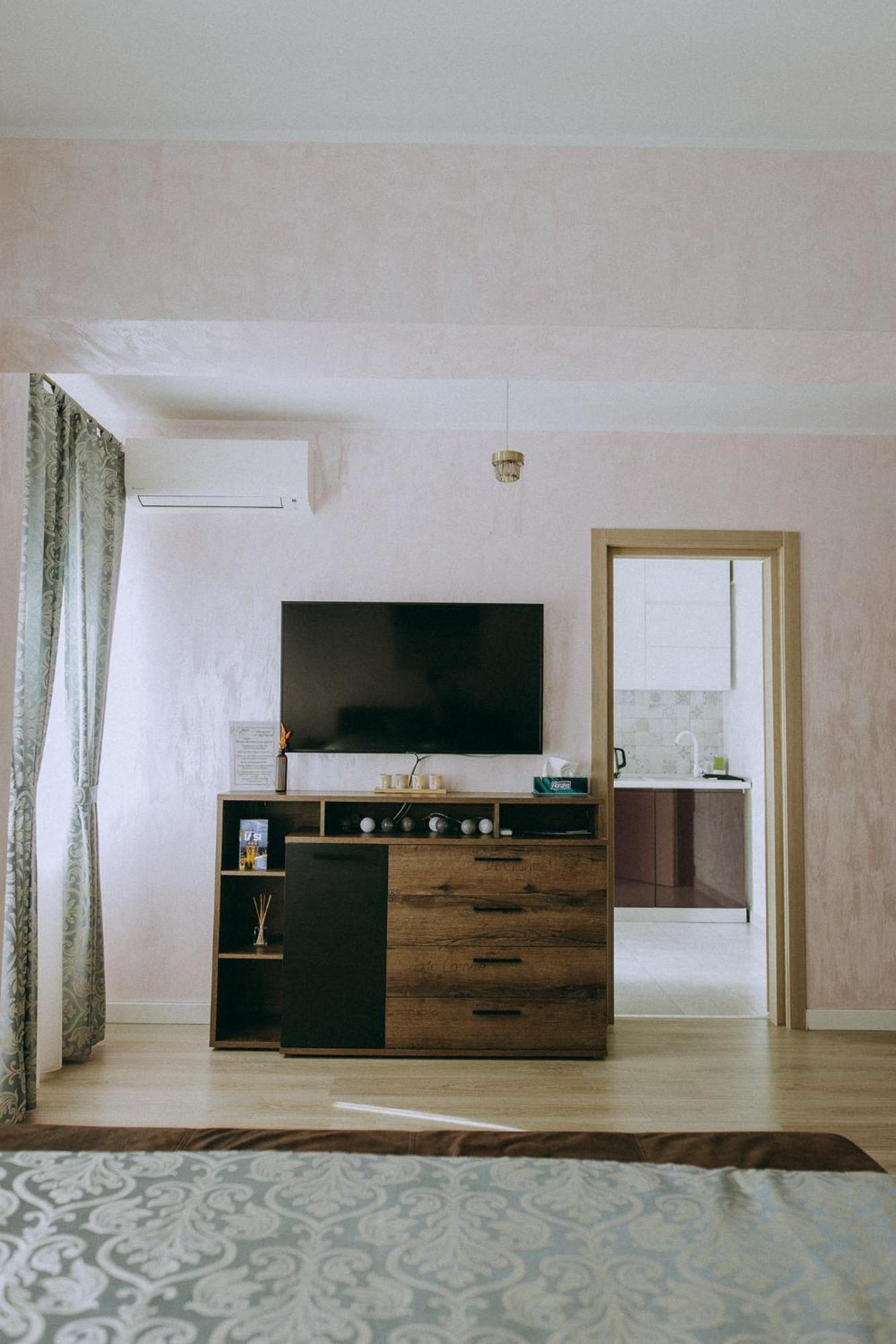Dina Lux Iasi Apartment Exterior foto